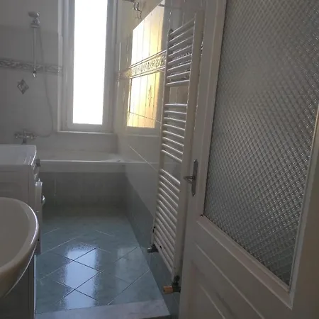 Casa * La Spezia